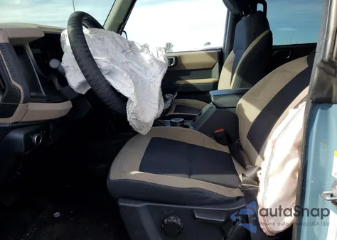 2022 Ford Bronco Base z USA, uszkodzony, nr VIN 1FMDE5BH2NLB00671